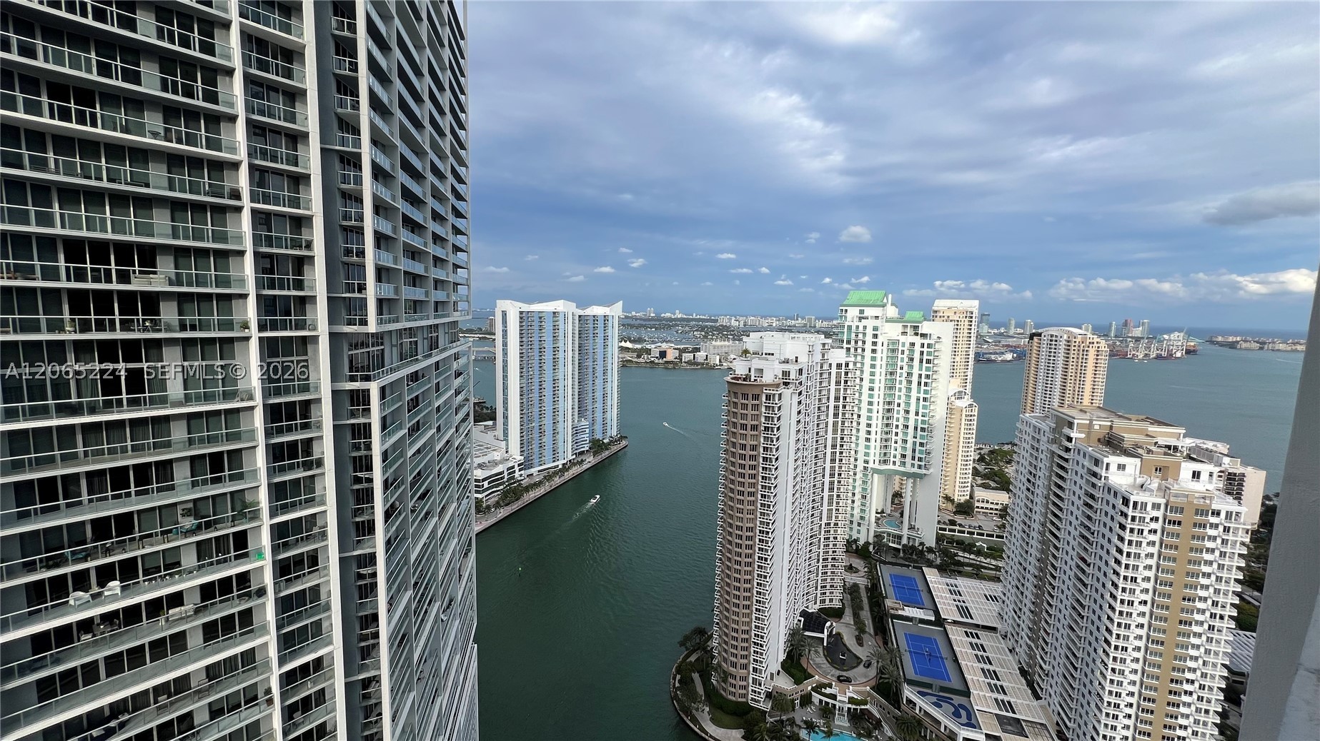 495 Brickell Ave 4308 Property Photo 1