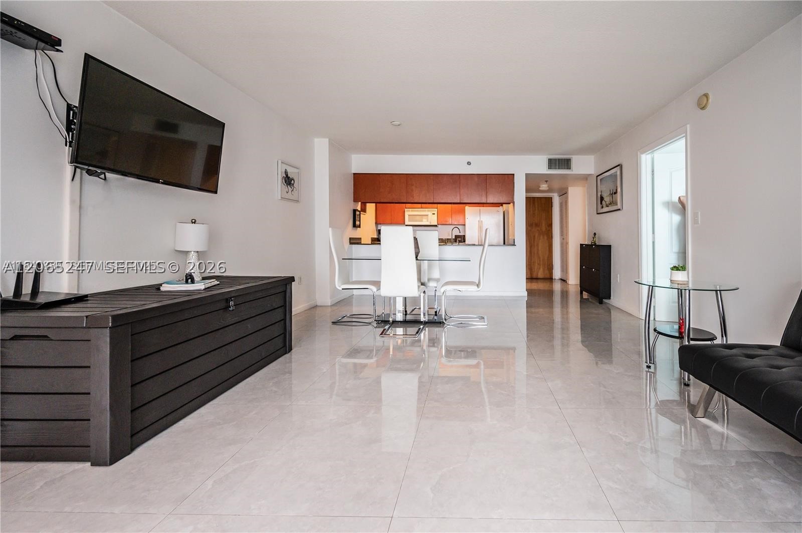 1200 Brickell Bay Dr 3821 Property Photo 4