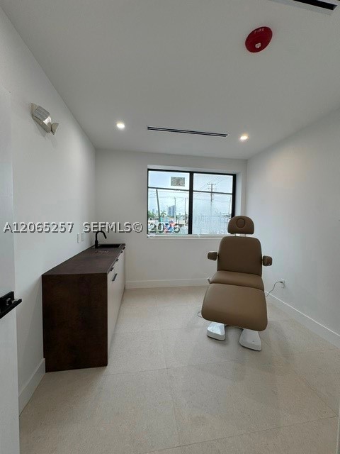 9 N Dixie Hwy 2 Property Photo 9