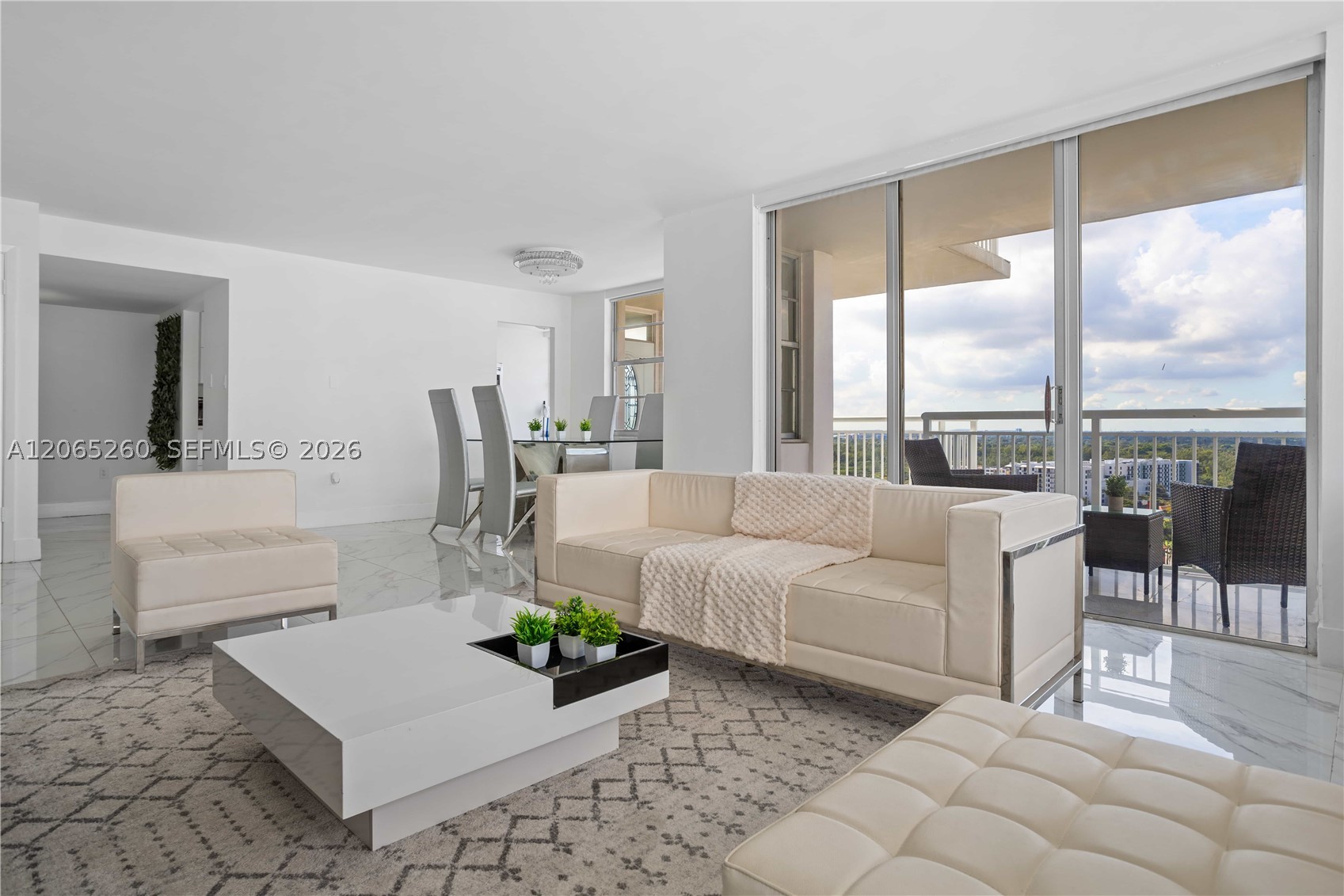 18051 Biscayne Blvd 1904-1 Property Photo 2