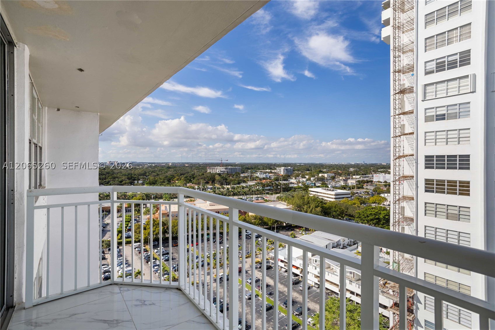 18051 Biscayne Blvd 1904-1 Property Photo 14