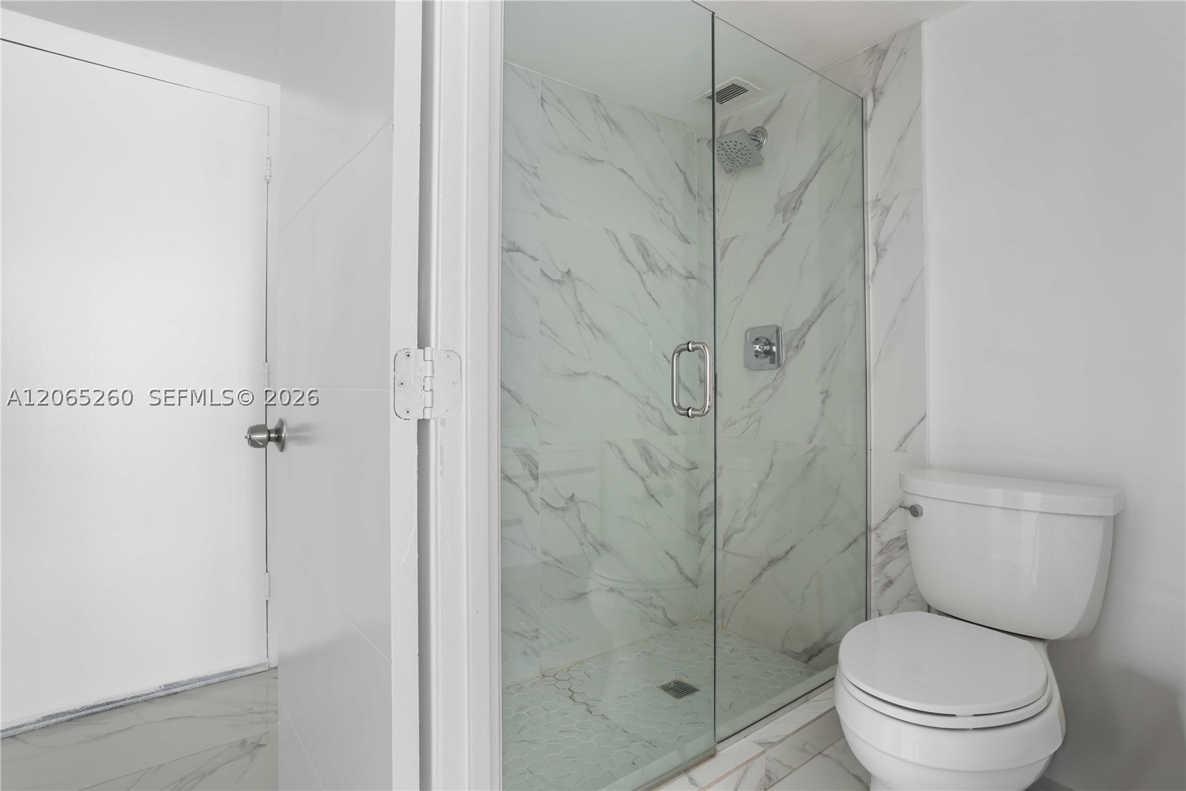 18051 Biscayne Blvd 1904-1 Property Photo 17