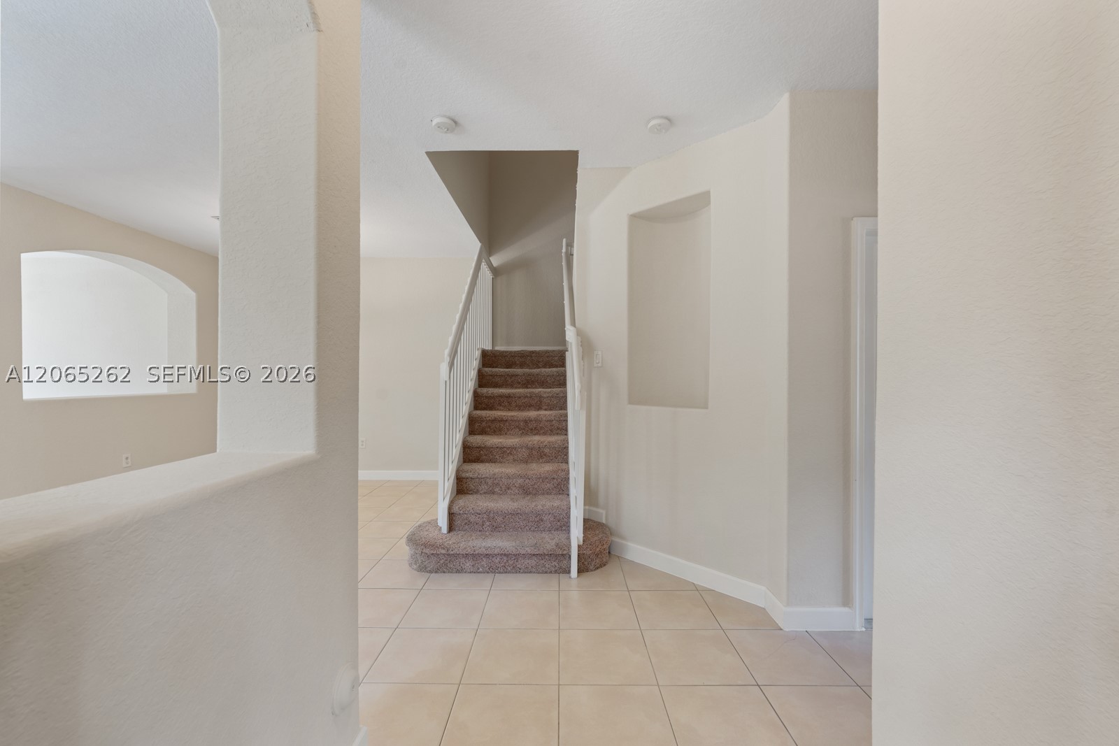 2531 Se 15th Ct Property Photo 2