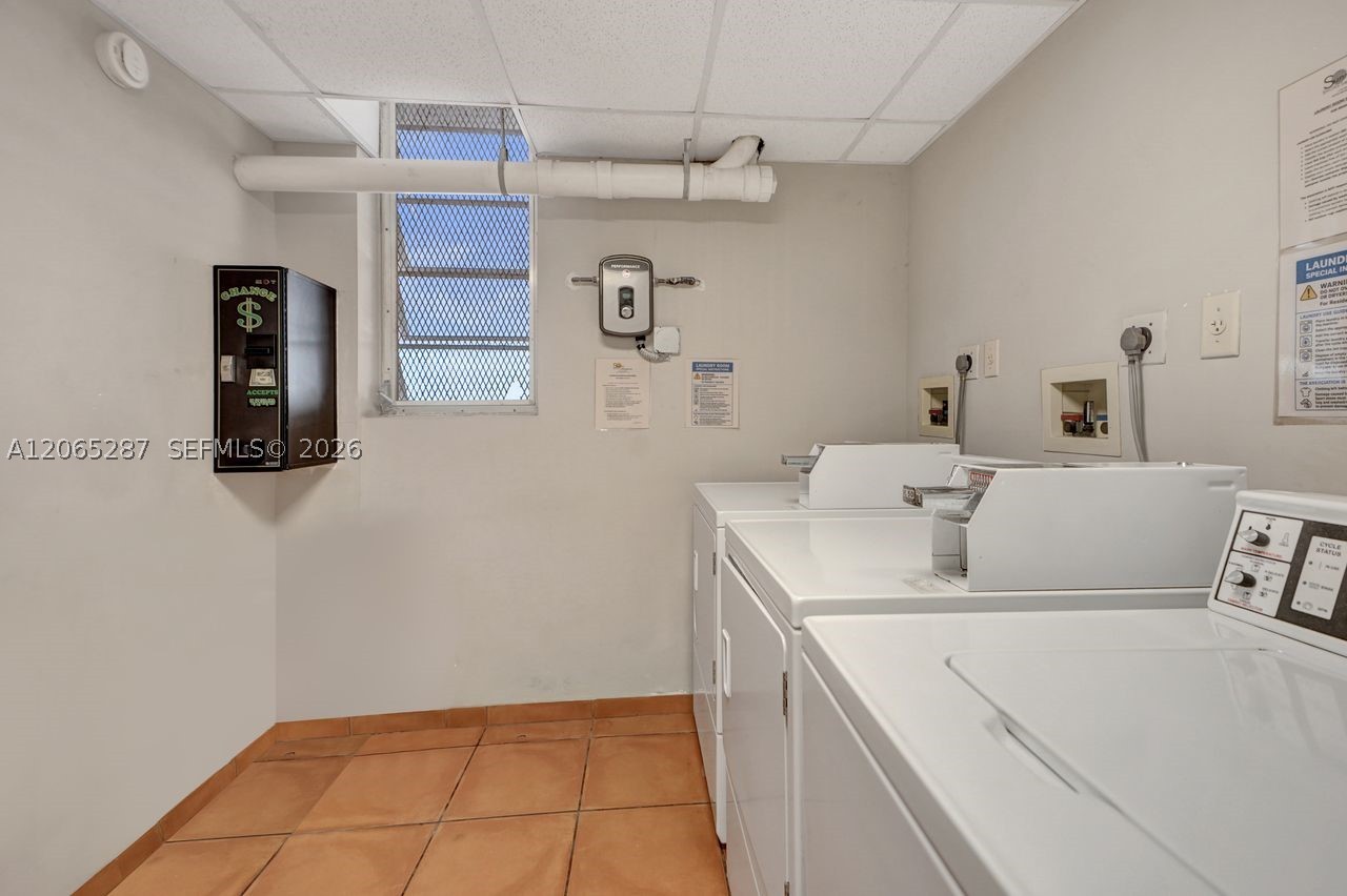 3716 Ne 168th St 301 Property Photo 51