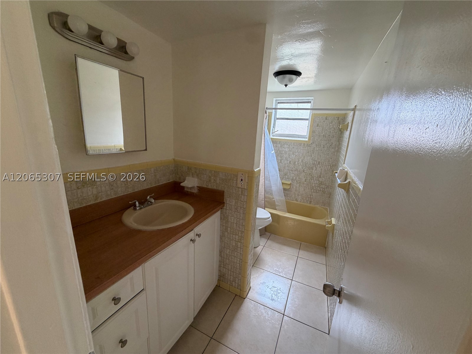 16150 Ne 19th Ct 2 Property Photo 5