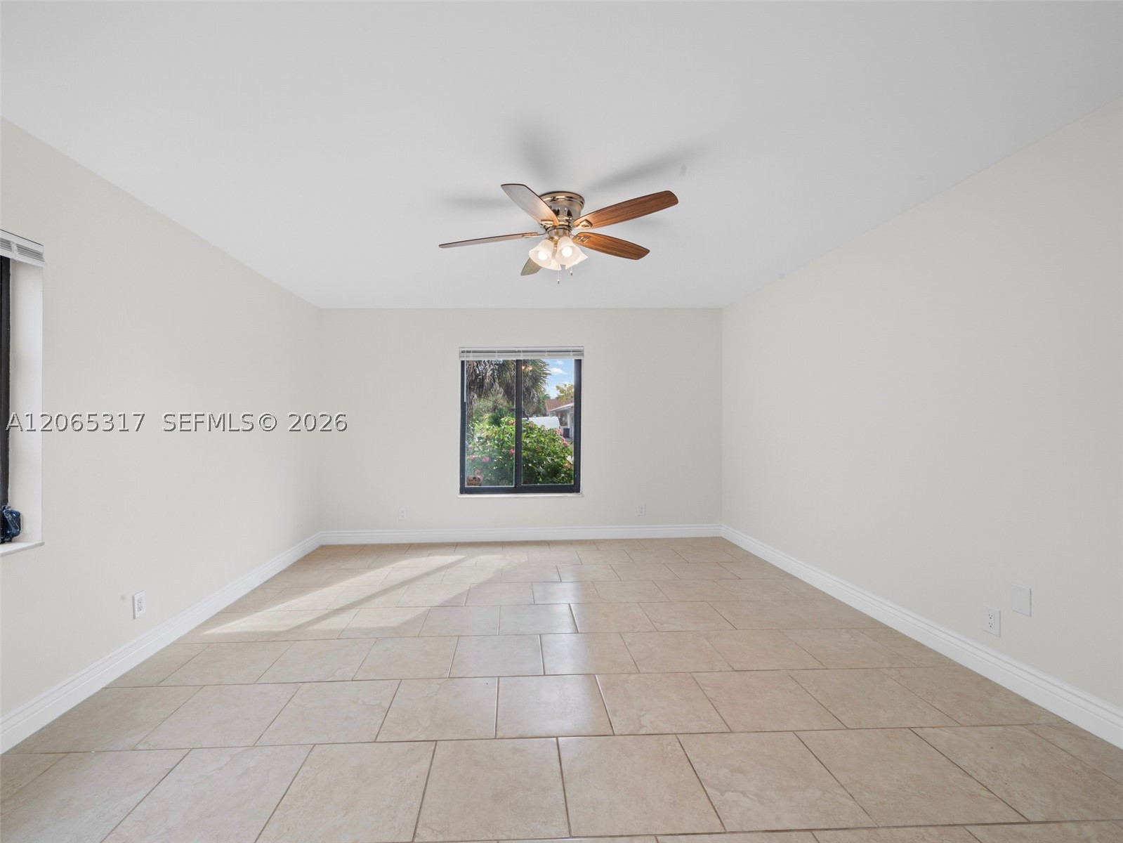 10251 Nw 39th Ct Property Photo 28