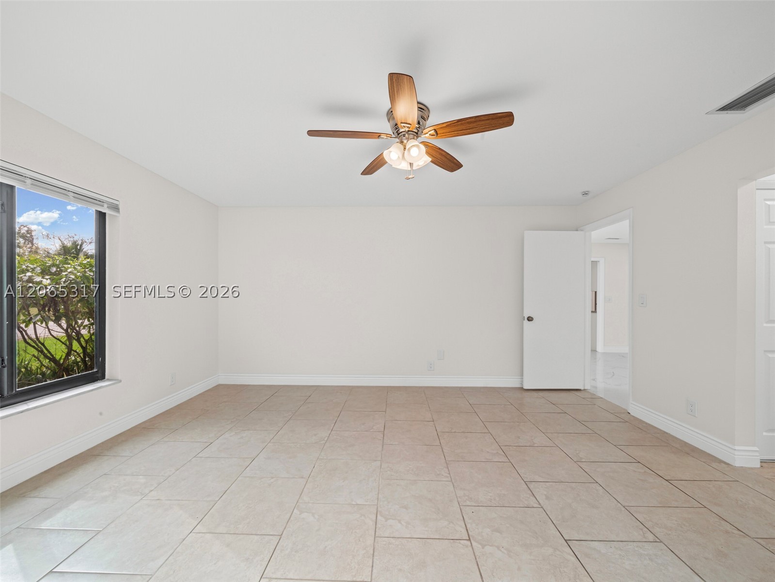 10251 Nw 39th Ct Property Photo 29