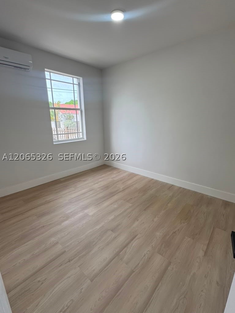 2425 Sw 6th St 1 Property Photo 6
