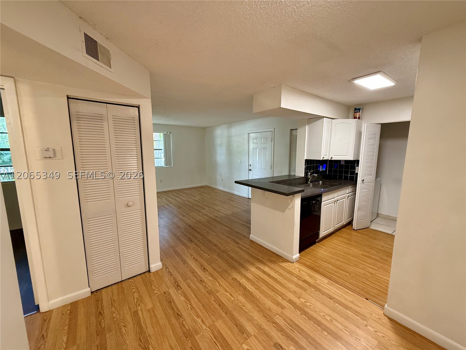 1237 Sw 46th Ave 803 Property Photo 8