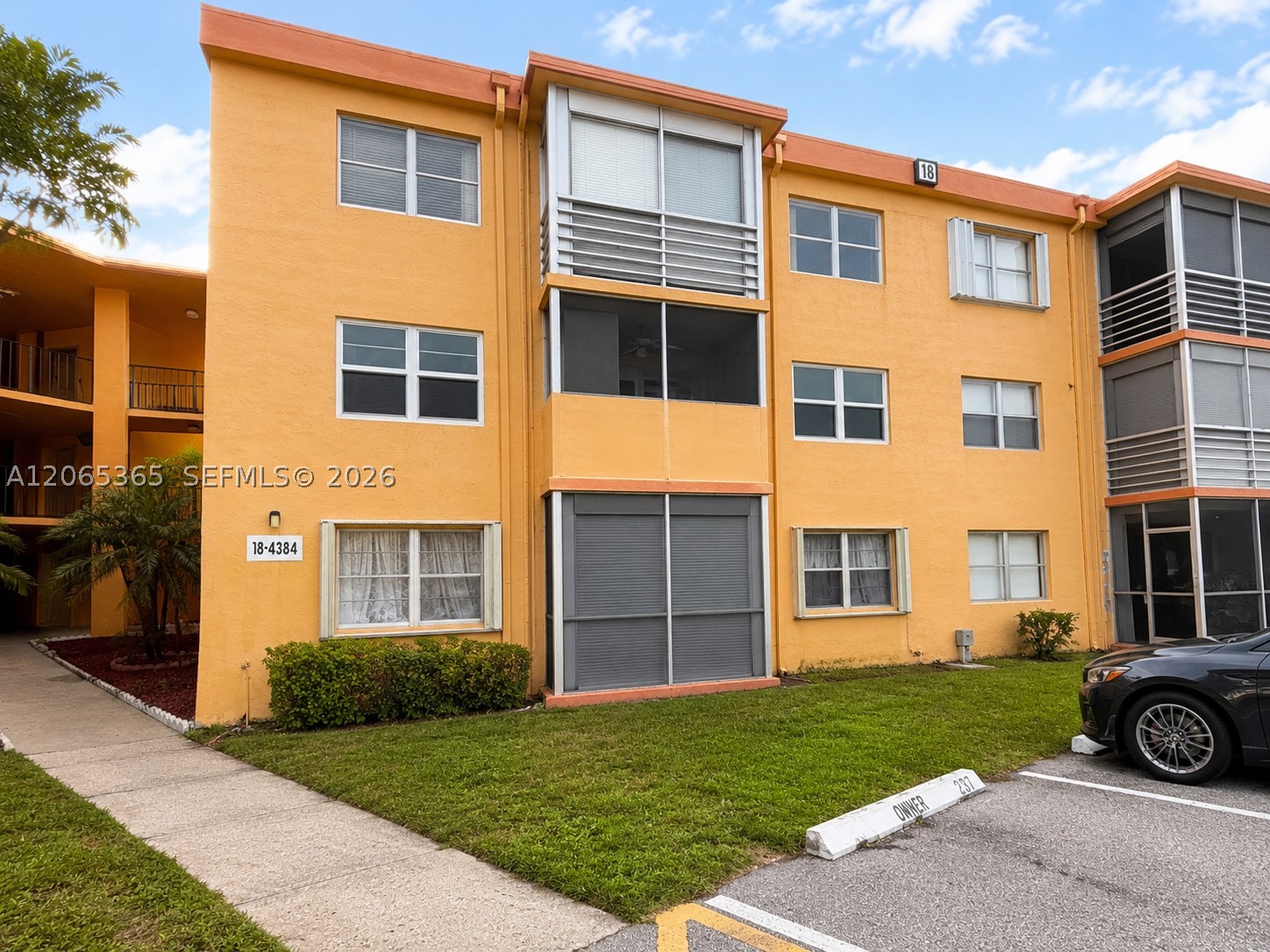 4384 Nw 9th Ave 18-2a Property Photo 15