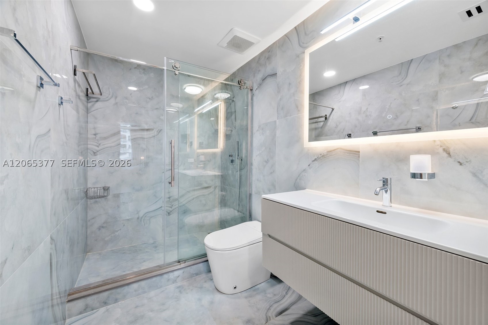 801 Brickell Key Blvd 1805 Property Photo 12