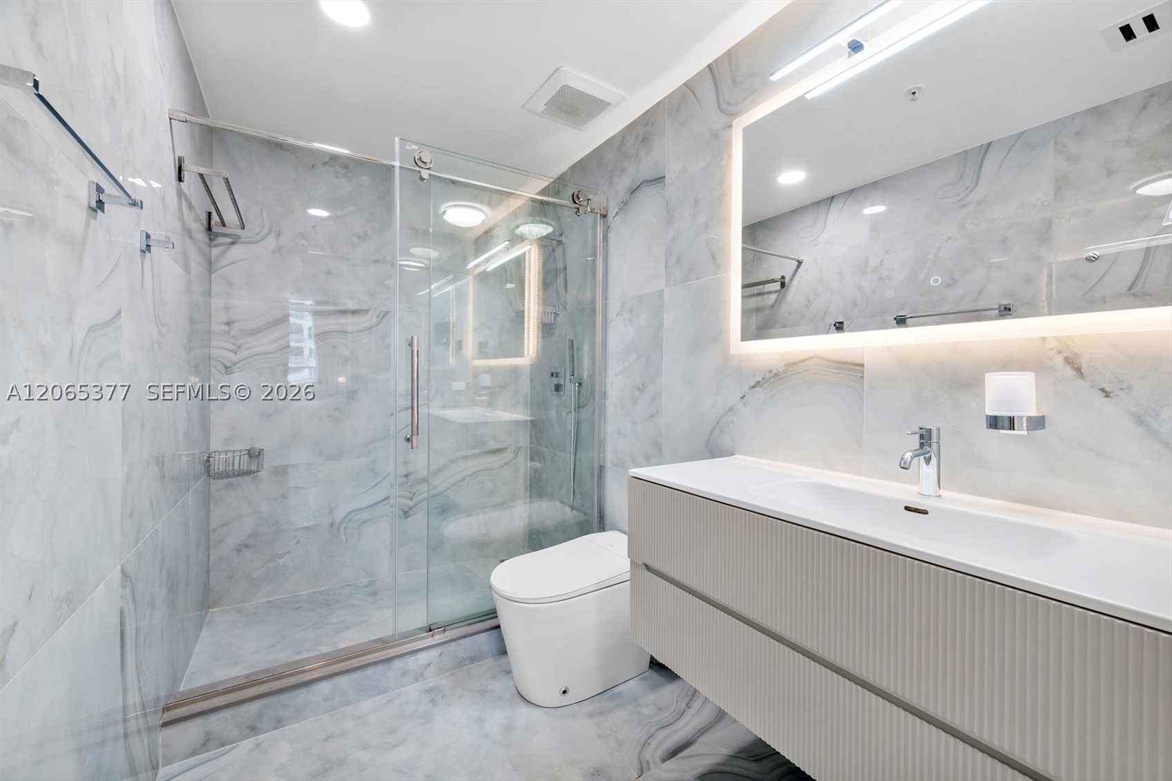 801 Brickell Key Blvd 1805 Property Photo 16