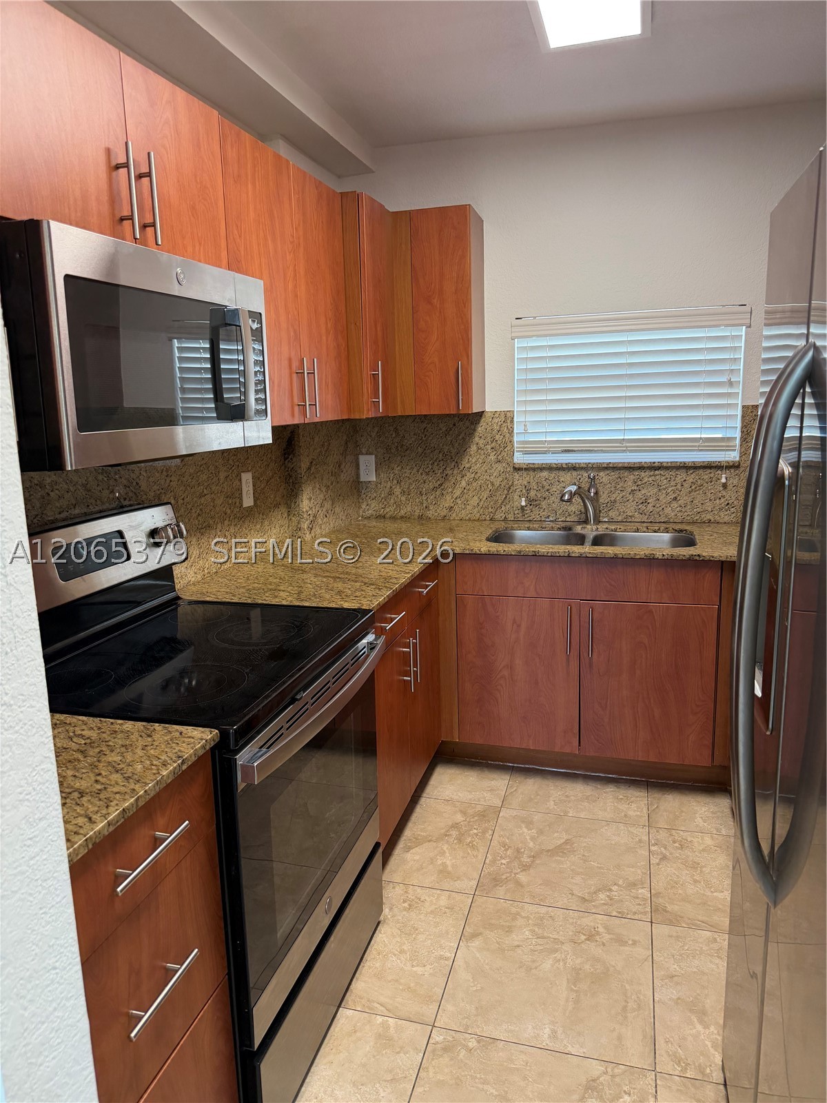 11 Antilla Ave B Property Photo 1