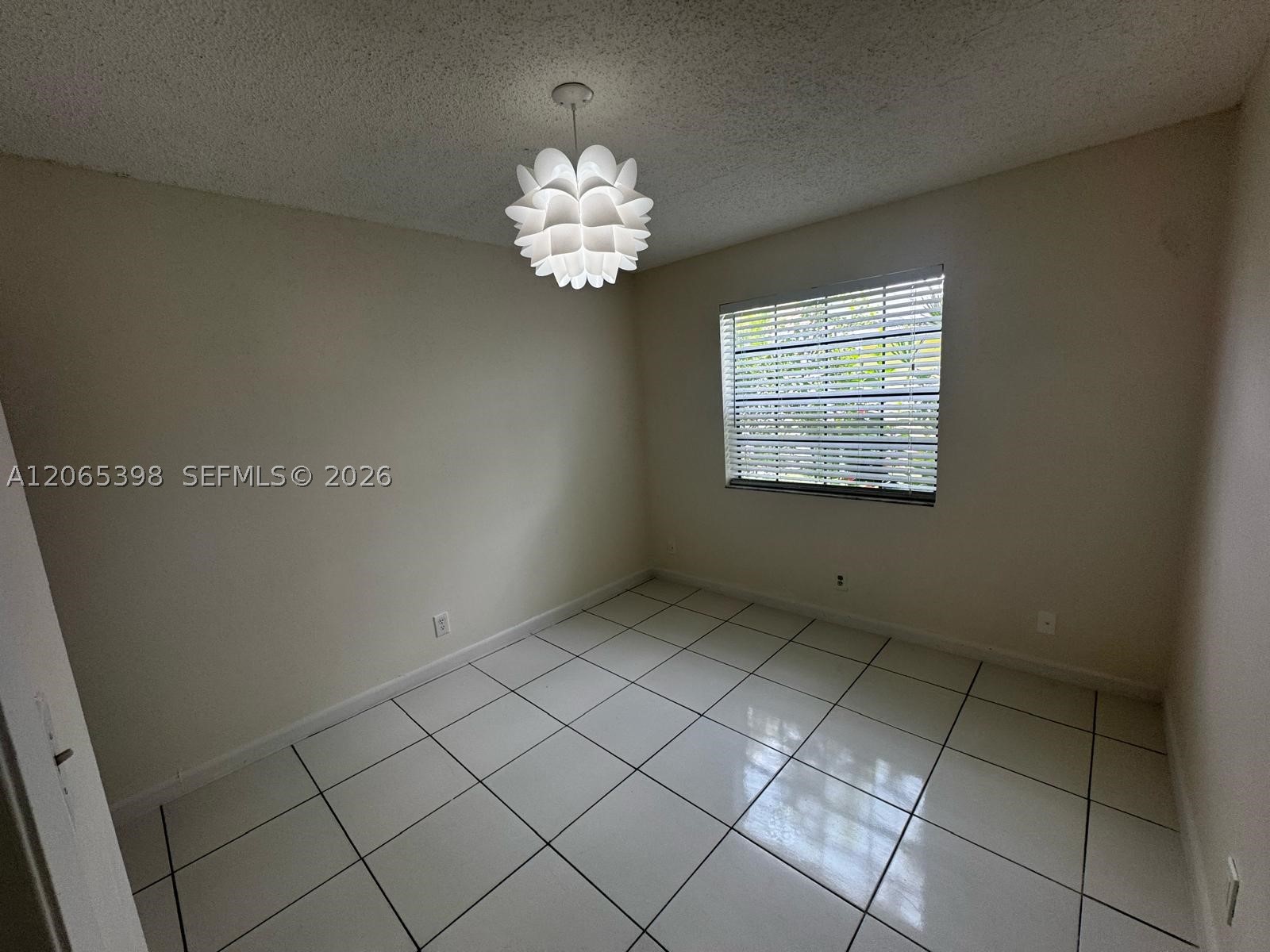 8848 Nw 76th Ct Property Photo 10