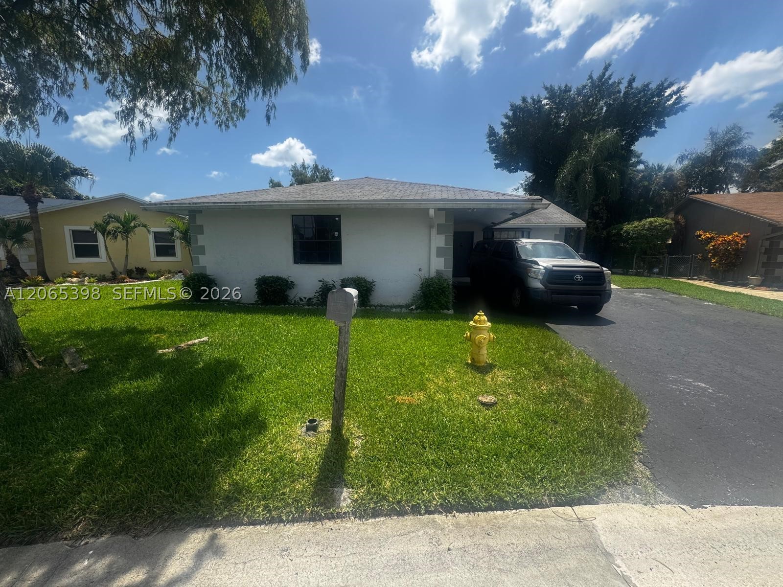 8848 Nw 76th Ct Property Photo 23