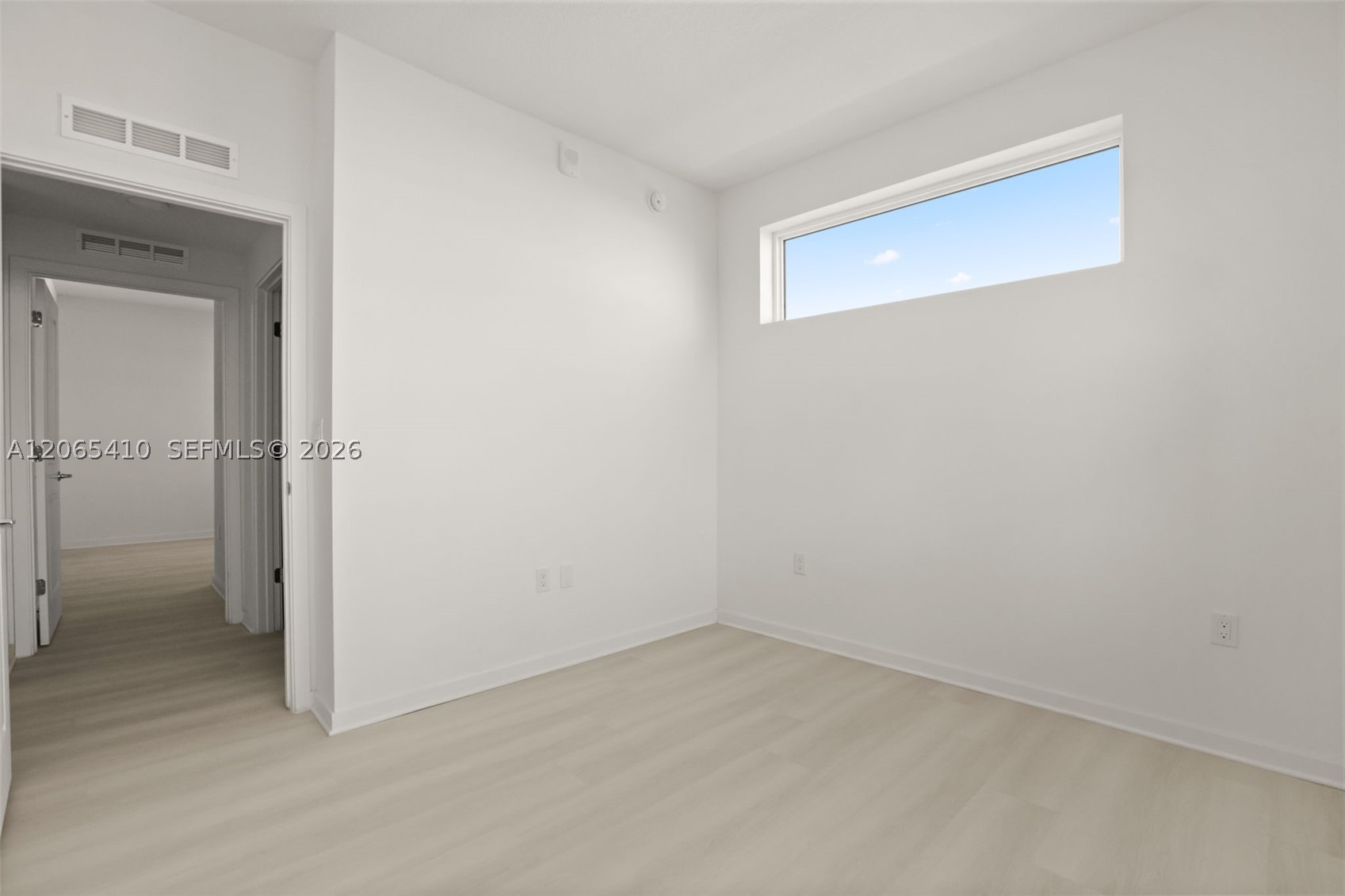 5563 Millenia Park Blvd 401 Property Photo 15