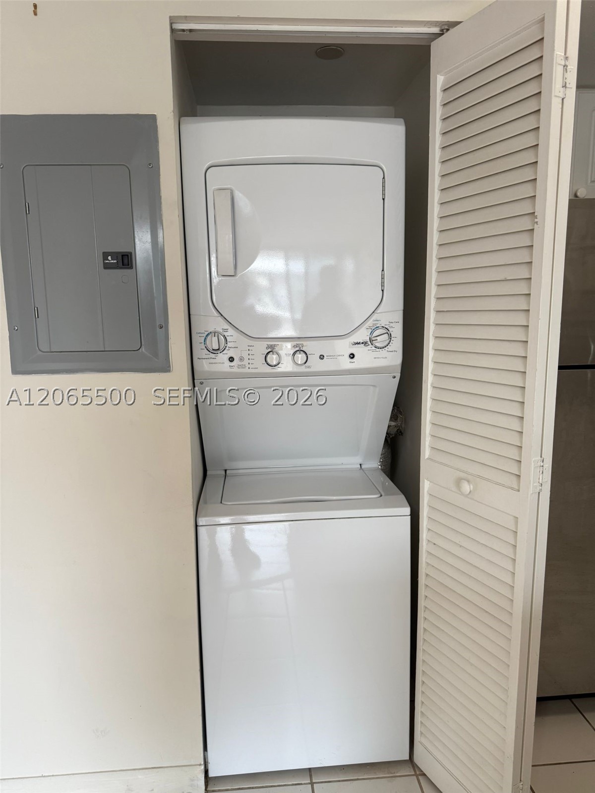 8911 Collins Ave 1103 Property Photo 13