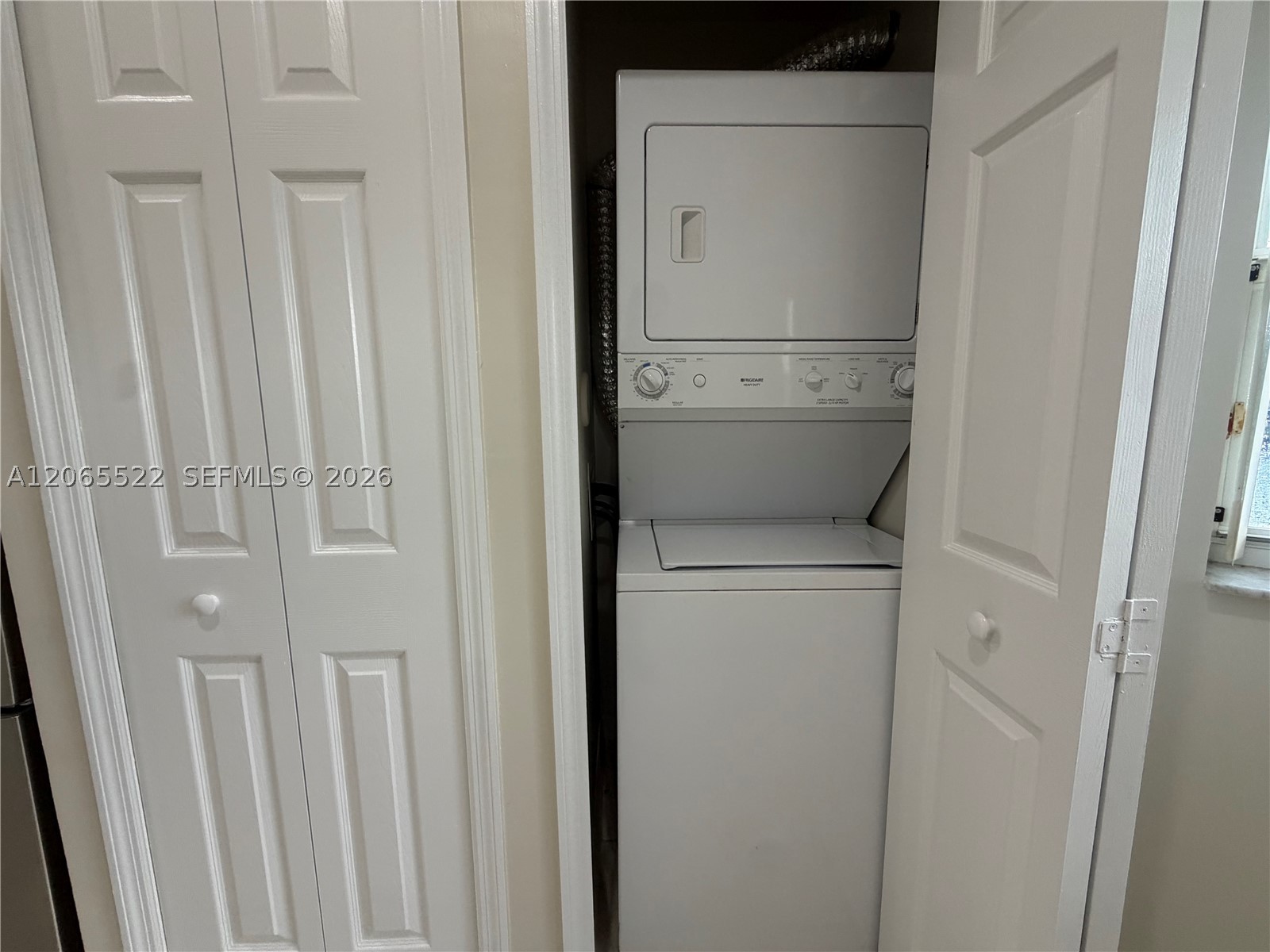 1250 Se 29th St 202-58 Property Photo 6