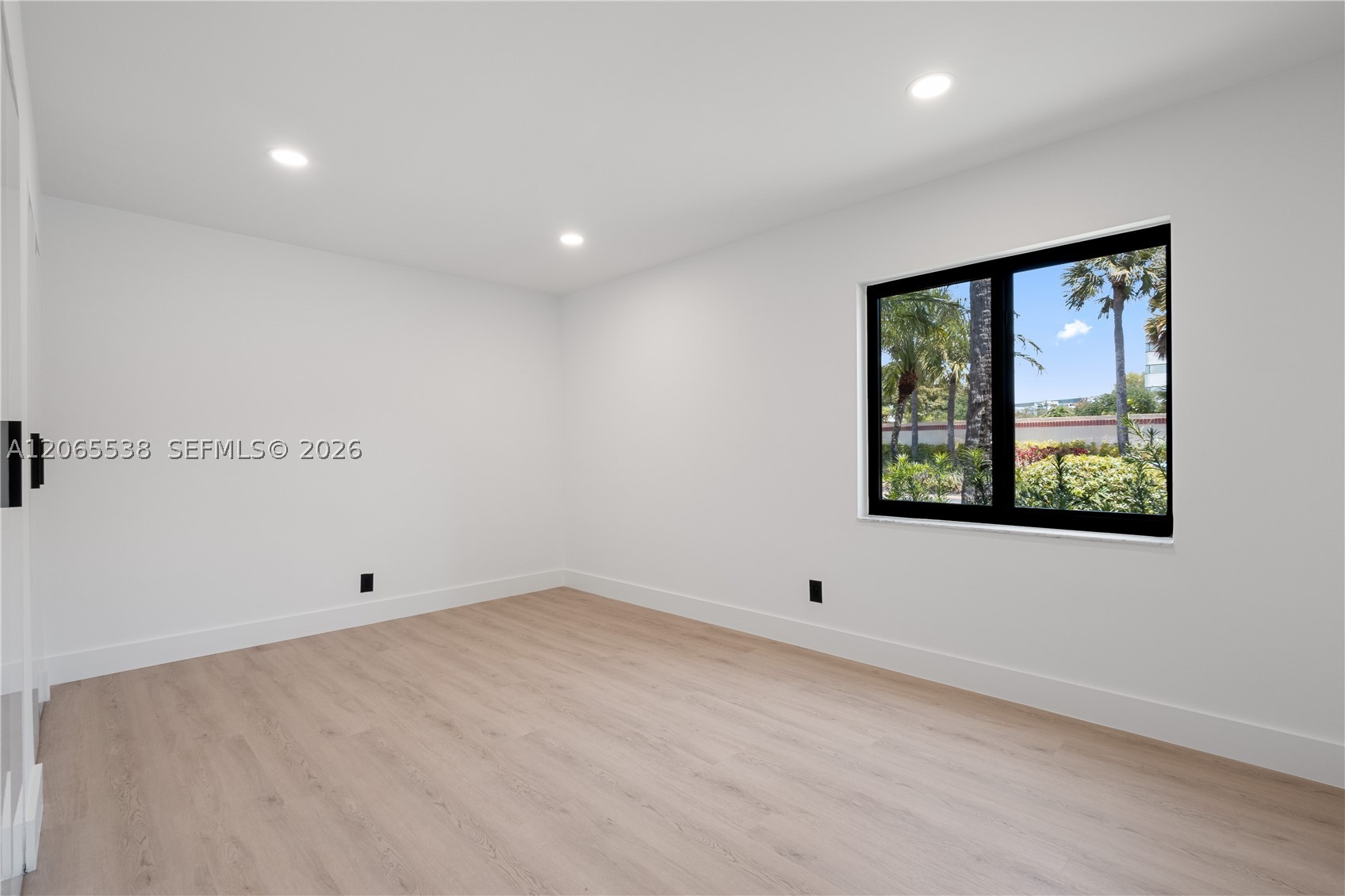 1543 Sw 1st Ave Property Photo 29