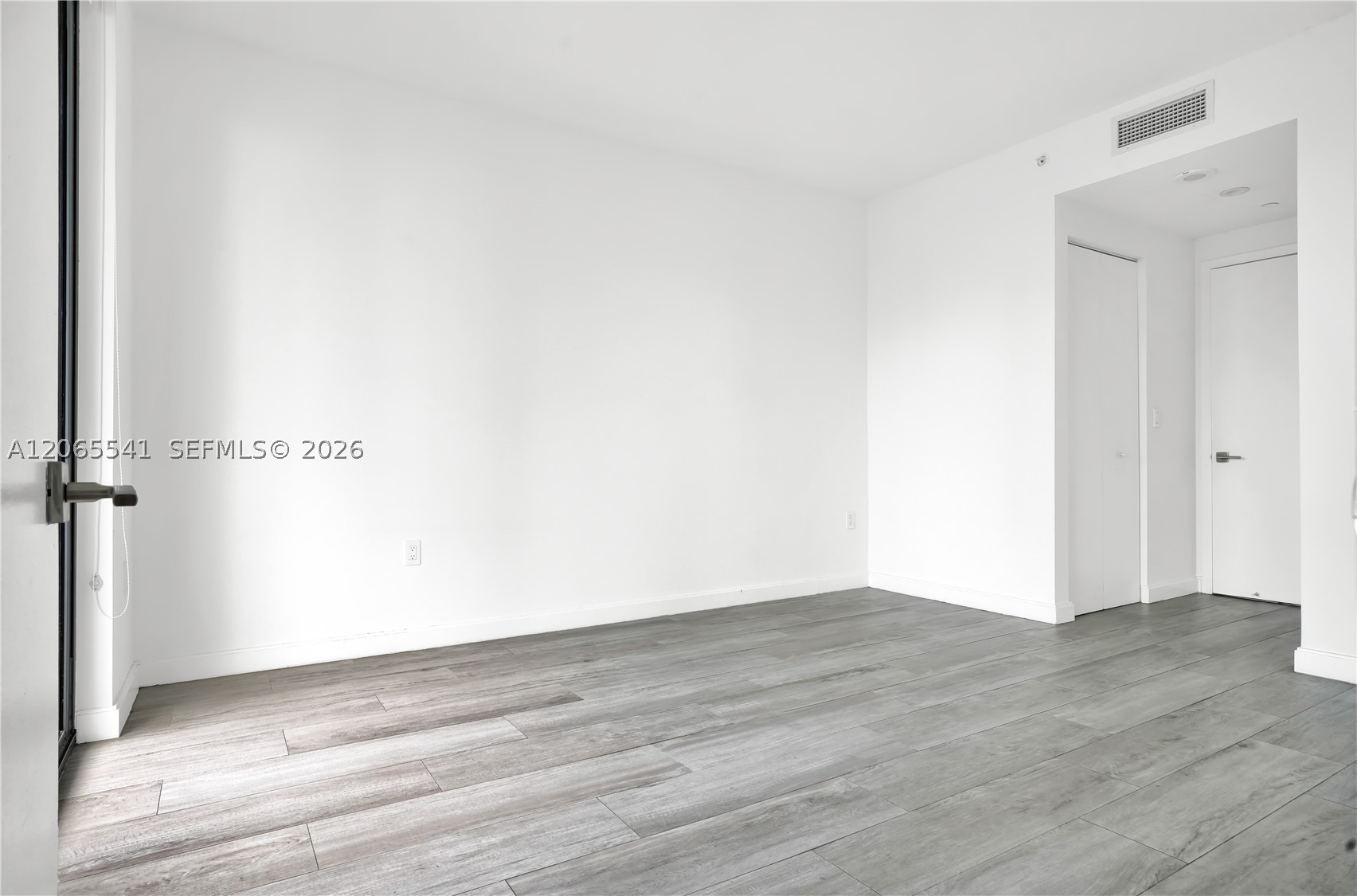 55 Sw 9th St 3504 Property Photo 13