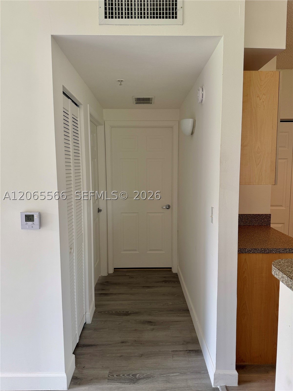 8010 N Nob Hill Rd 102 Property Photo 11