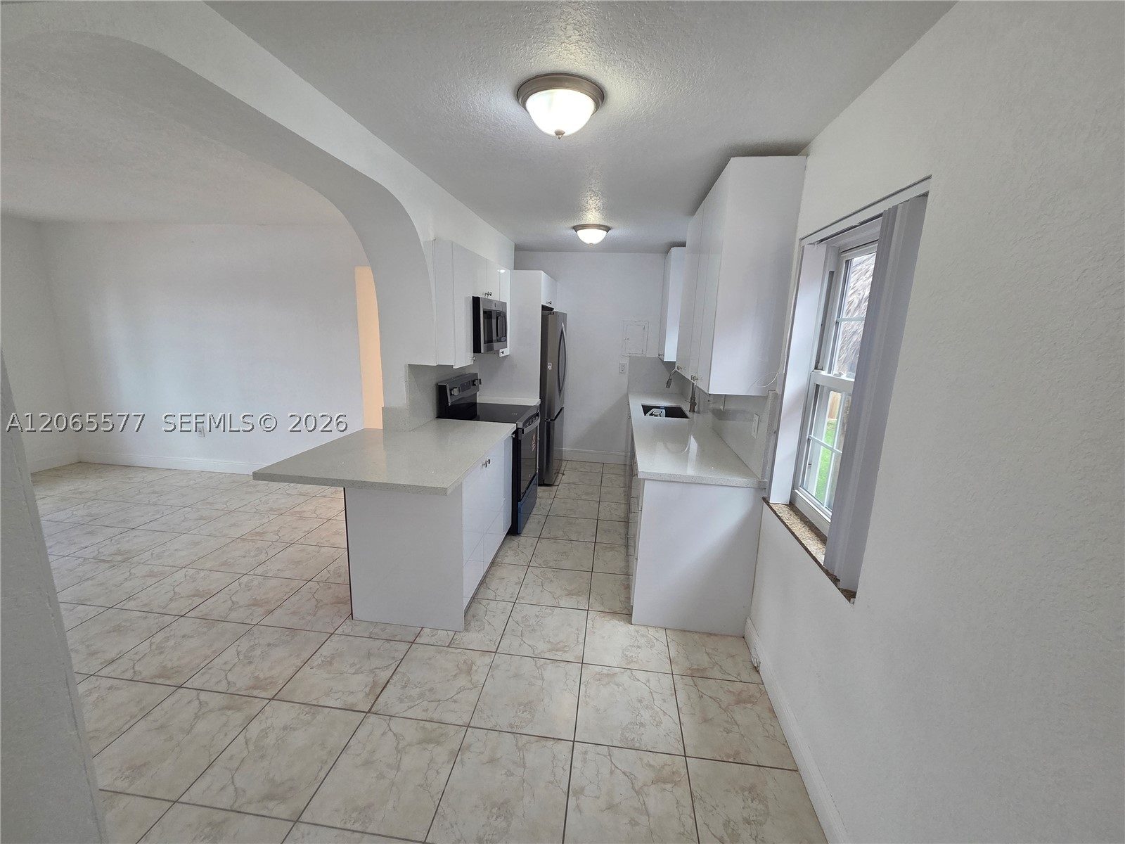 10500 Sw 30th St Property Photo 4