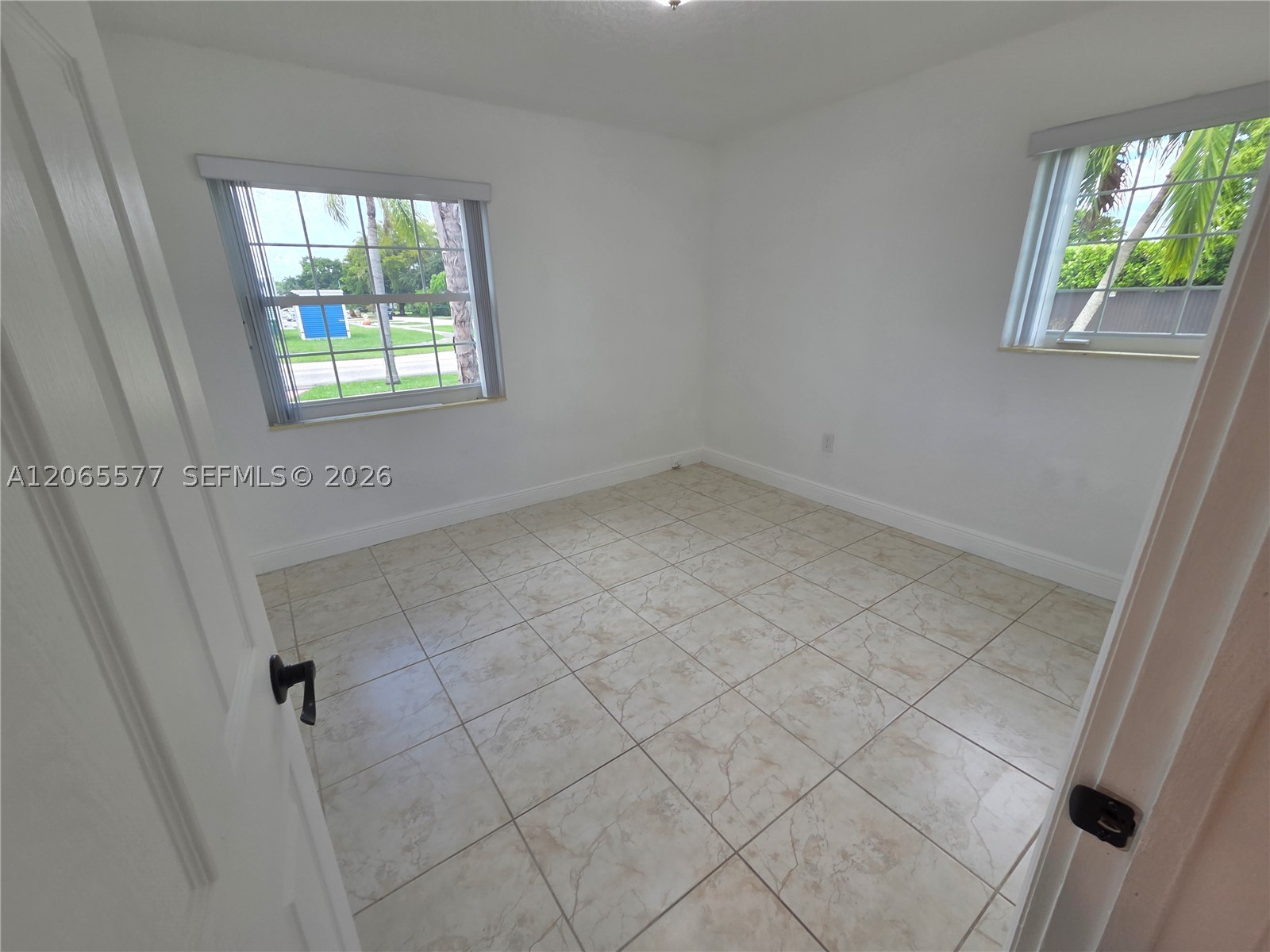 10500 Sw 30th St Property Photo 14