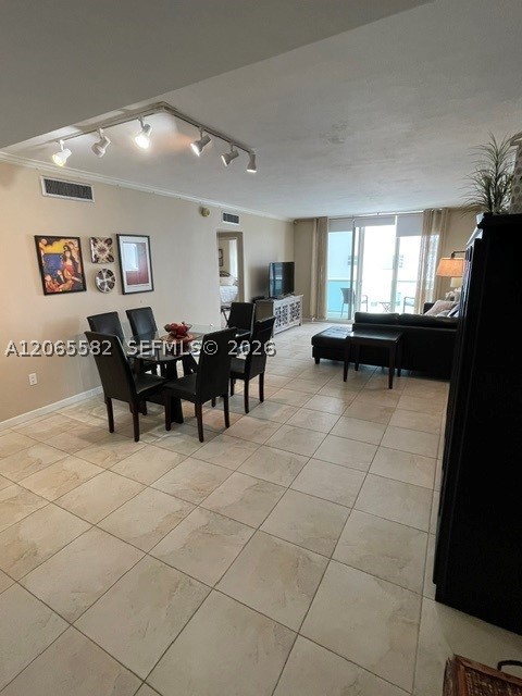 5001 Collins Ave 9e Property Photo 5