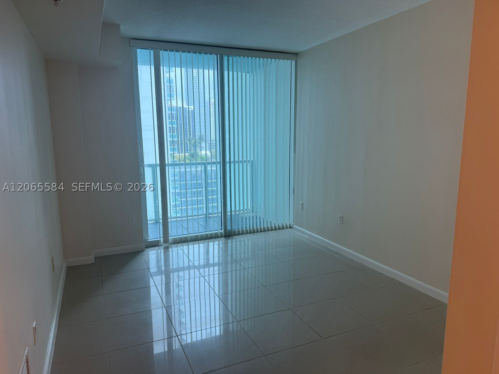 1900 N Bayshore Dr 1707 Property Photo 10