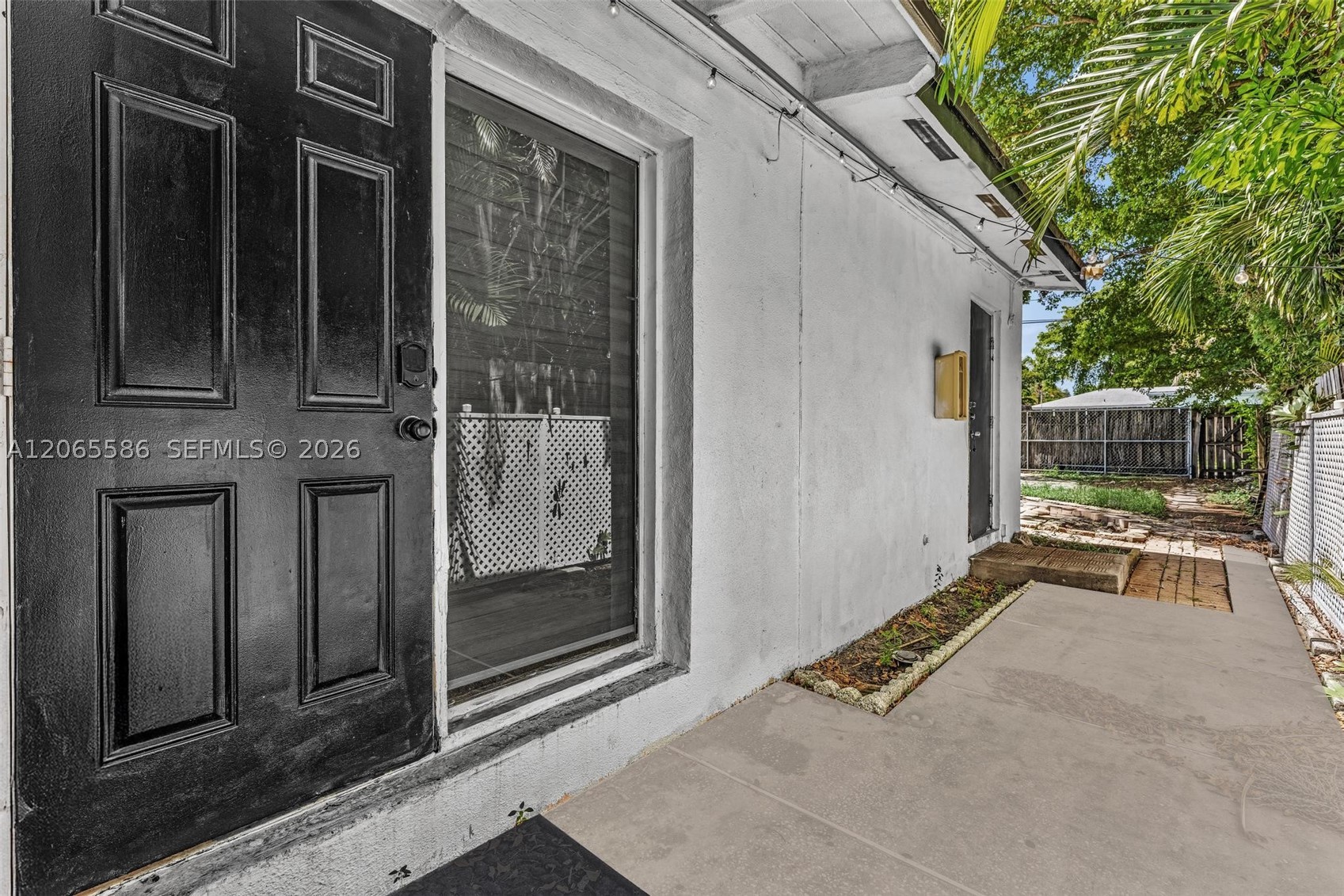 1943 Rodman St Property Photo 34