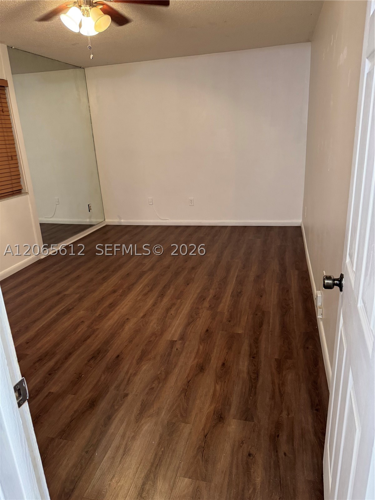 10762 La Placida Dr 7-105 Property Photo 4