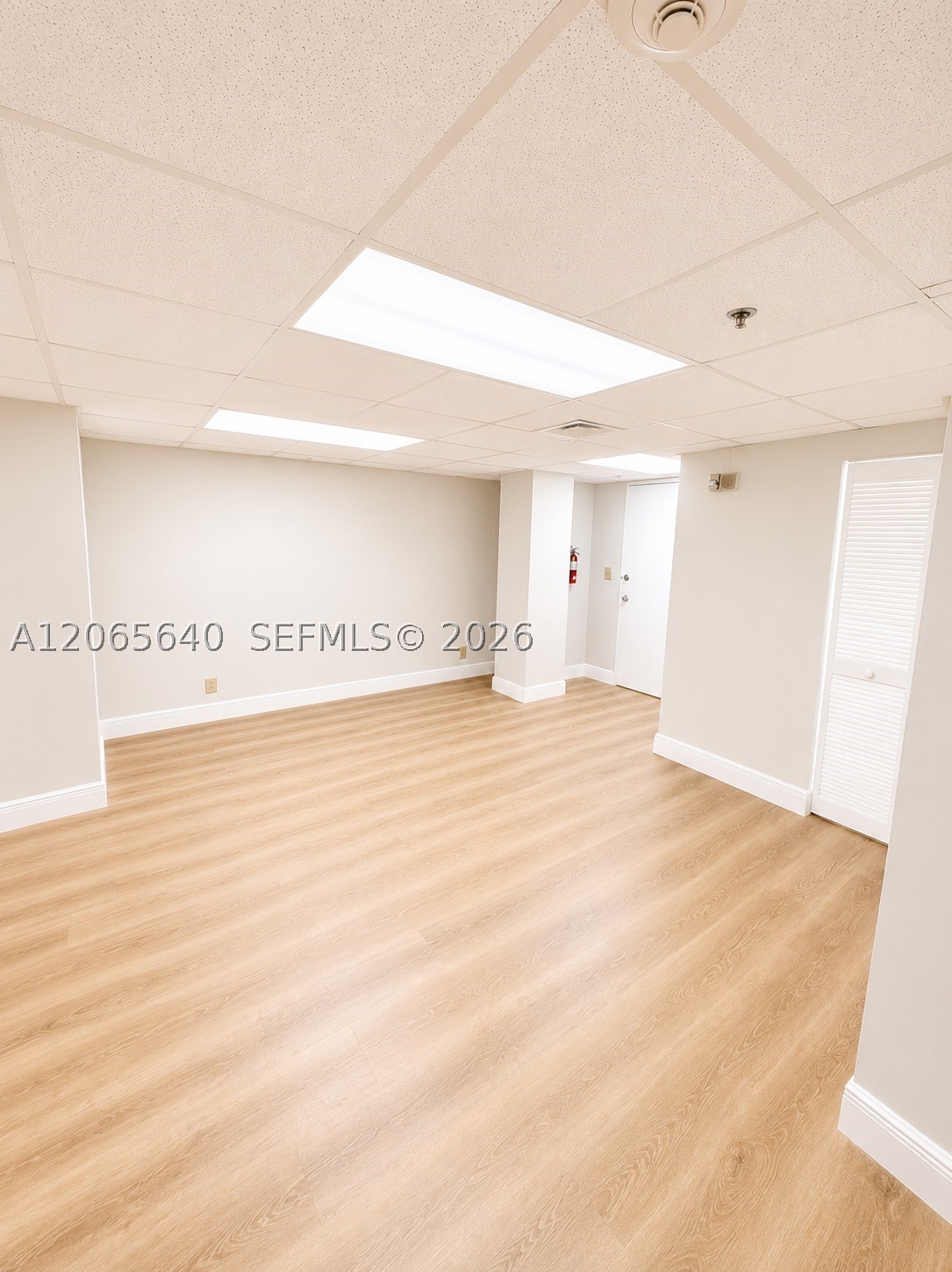 825 Brickell Bay Dr 1751 Property Photo 7