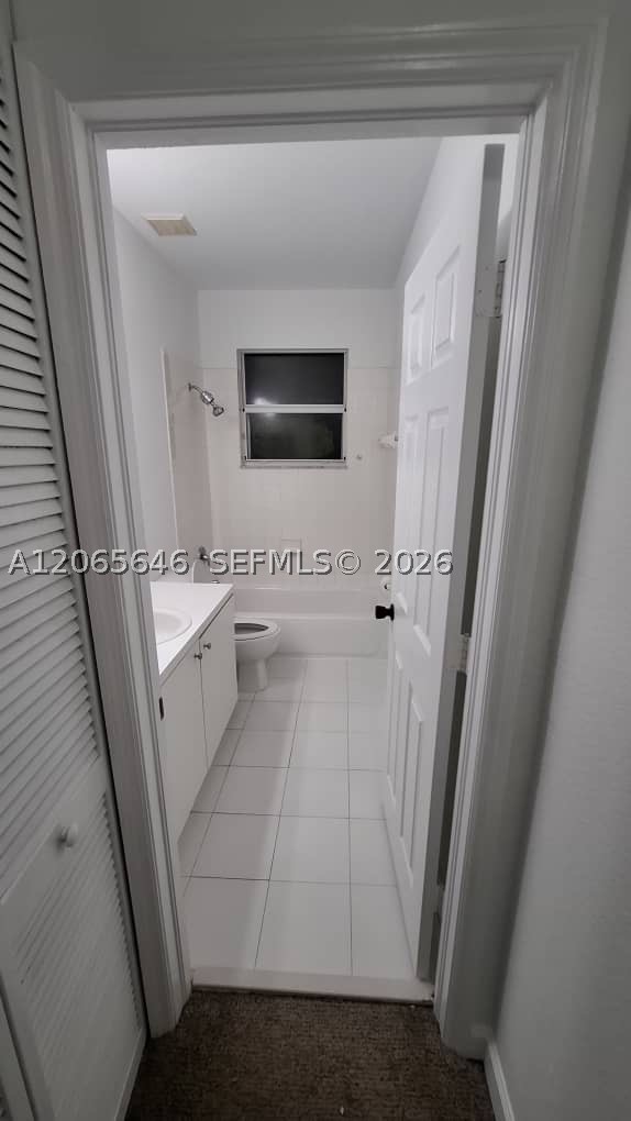 1720 Ne 33rd Ave 110-5 Property Photo 11
