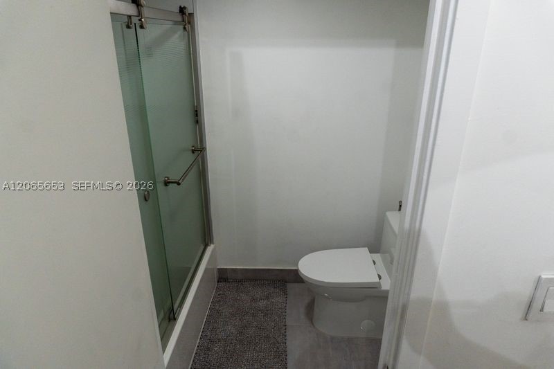 16850 S Glades Dr 5c Property Photo 16