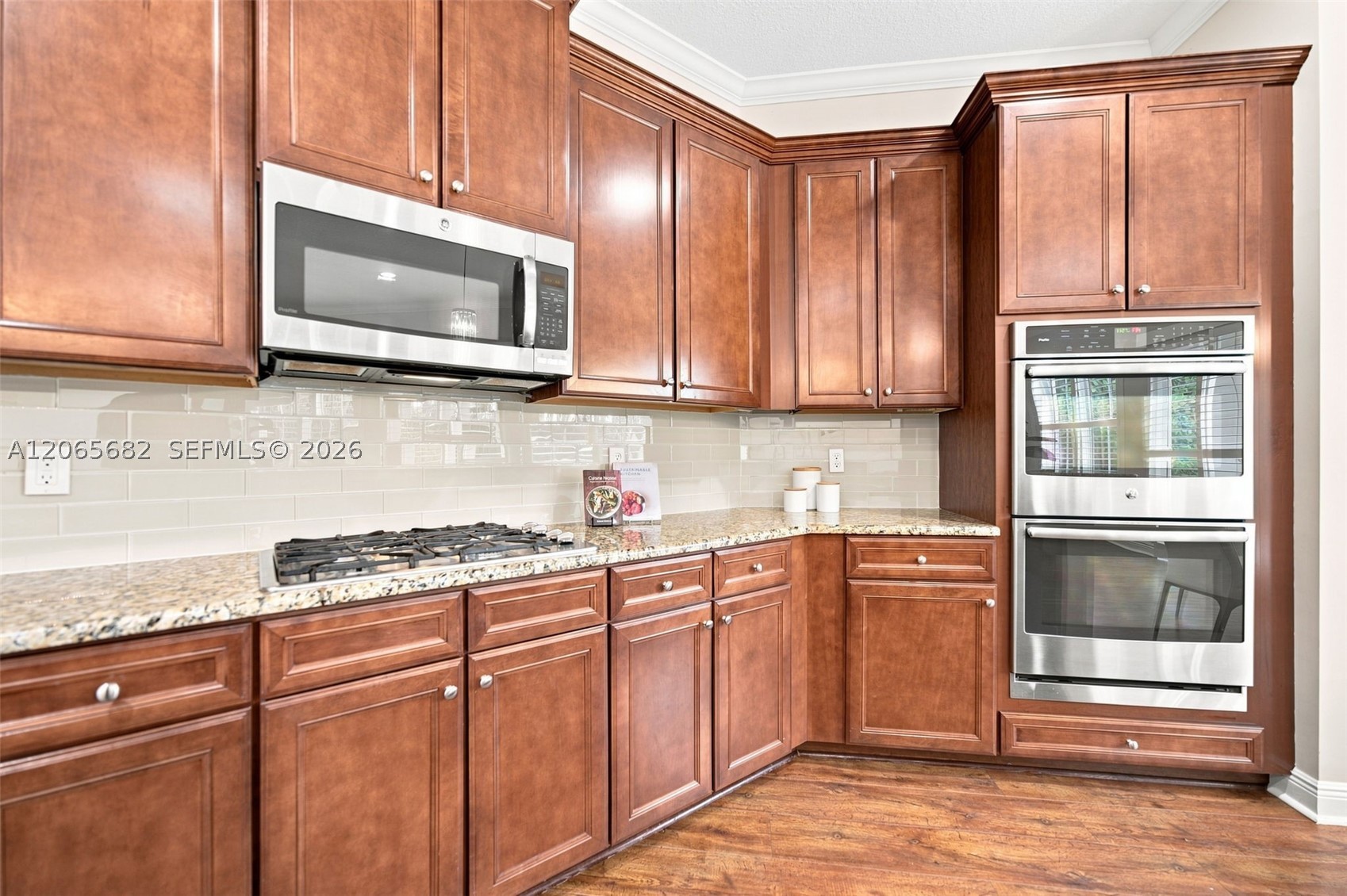 8550 Lakeside Bnd Property Photo 21