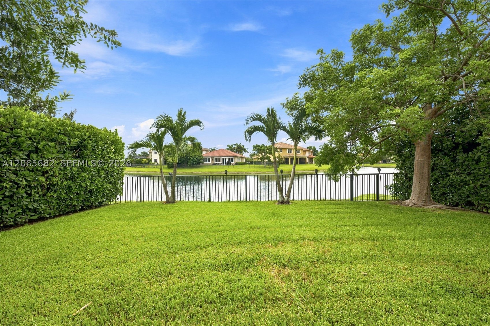 8550 Lakeside Bnd Property Photo 38
