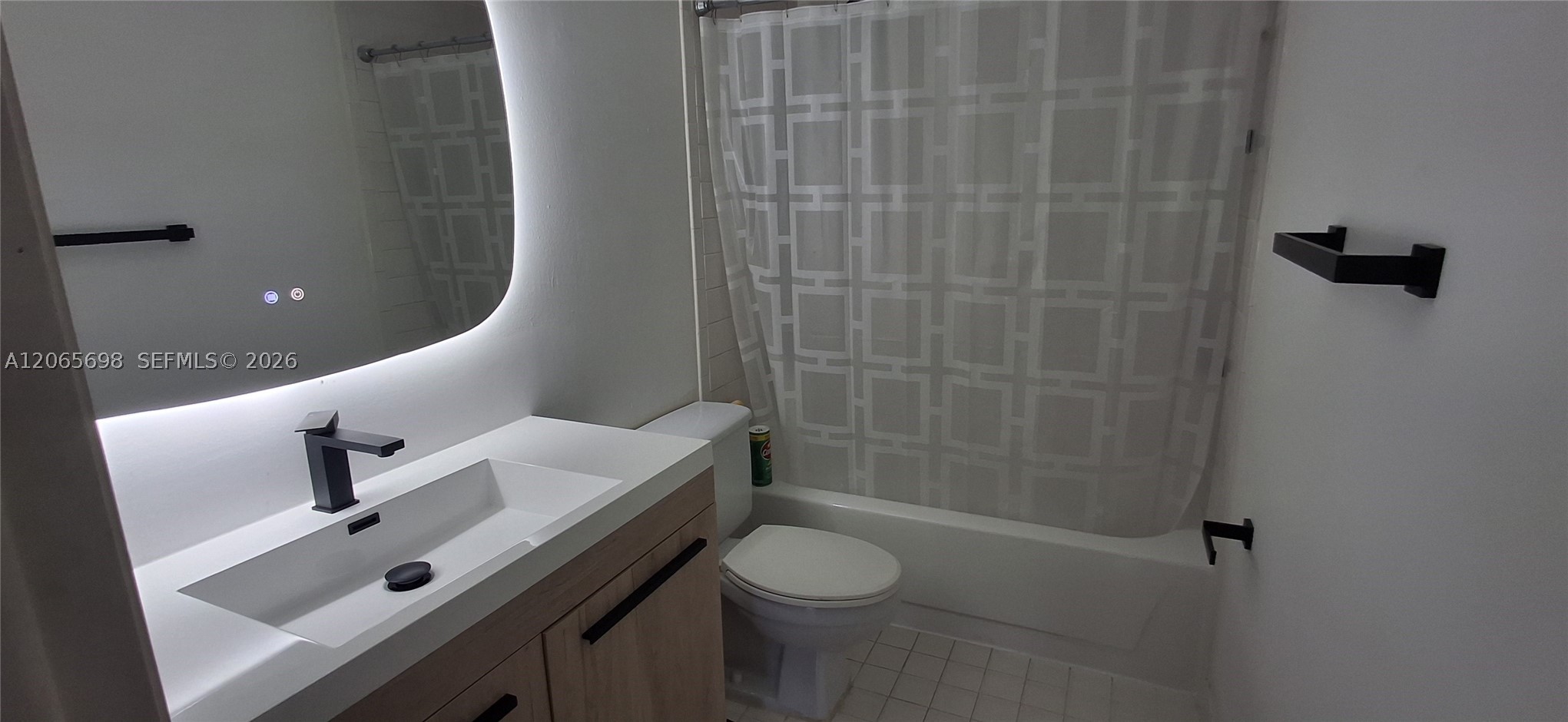 901 Hillcrest Dr 311 Property Photo 6