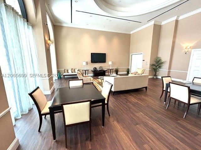 1300 Ponce De Leon Blvd 409 Property Photo 29