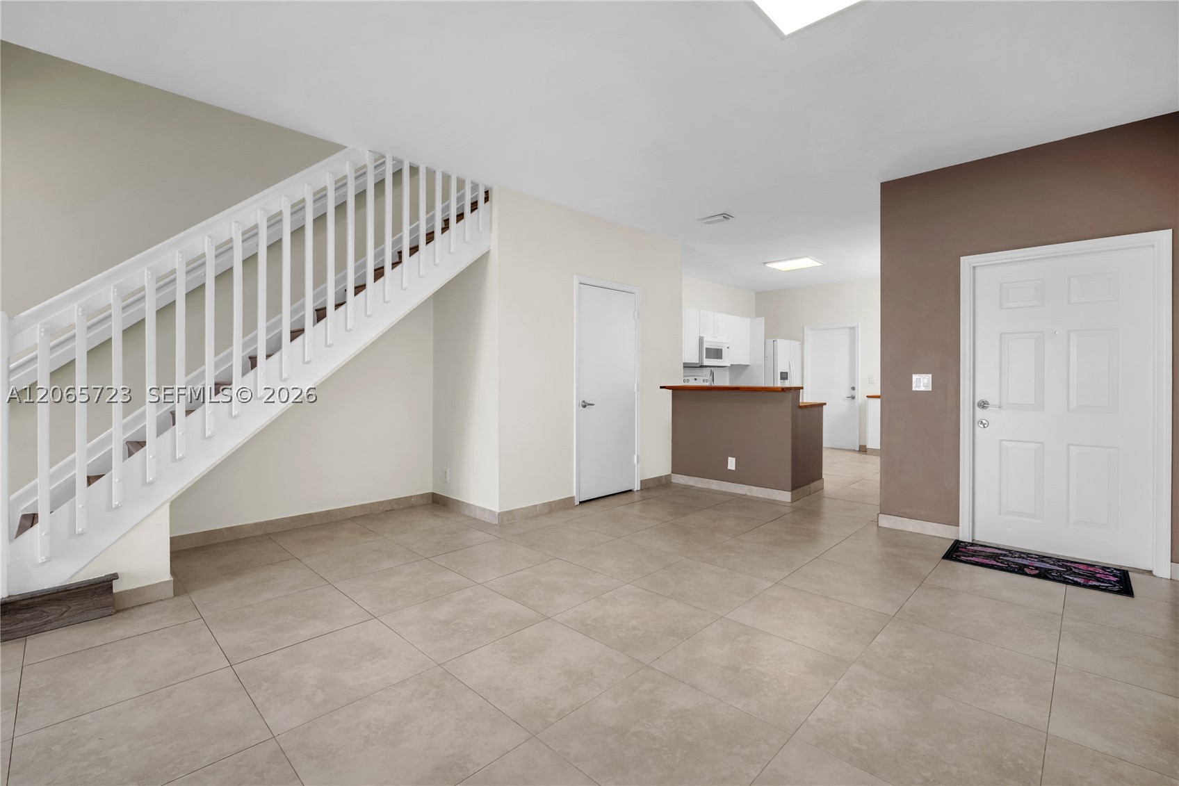 3698 San Simeon Cir Property Photo 3