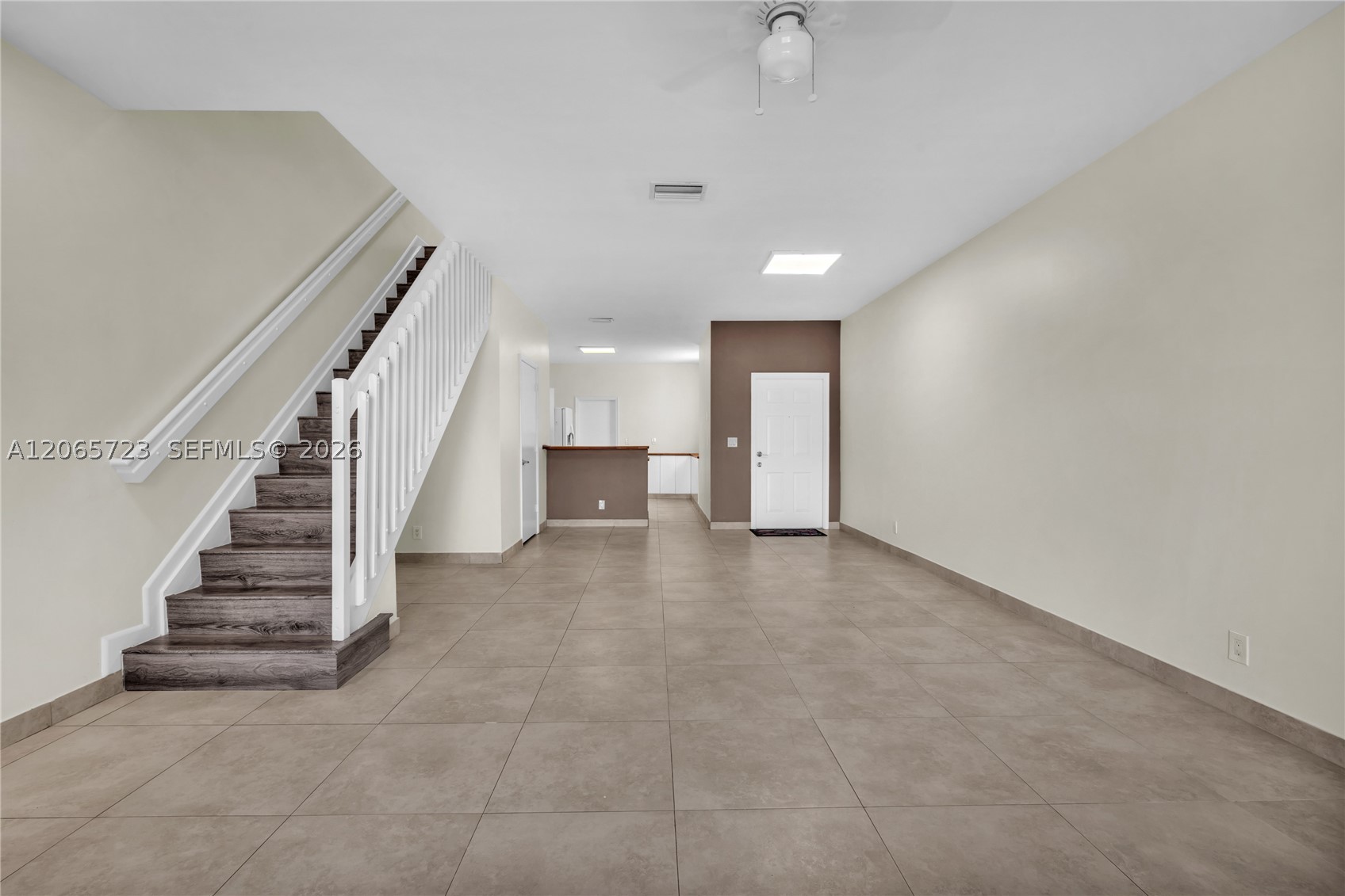3698 San Simeon Cir Property Photo 5