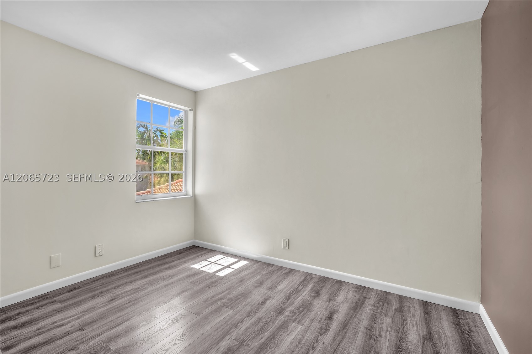 3698 San Simeon Cir Property Photo 14