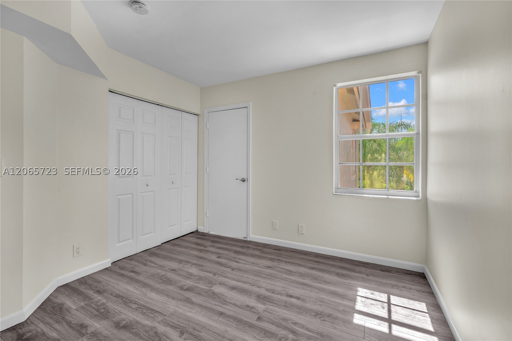 3698 San Simeon Cir Property Photo 15