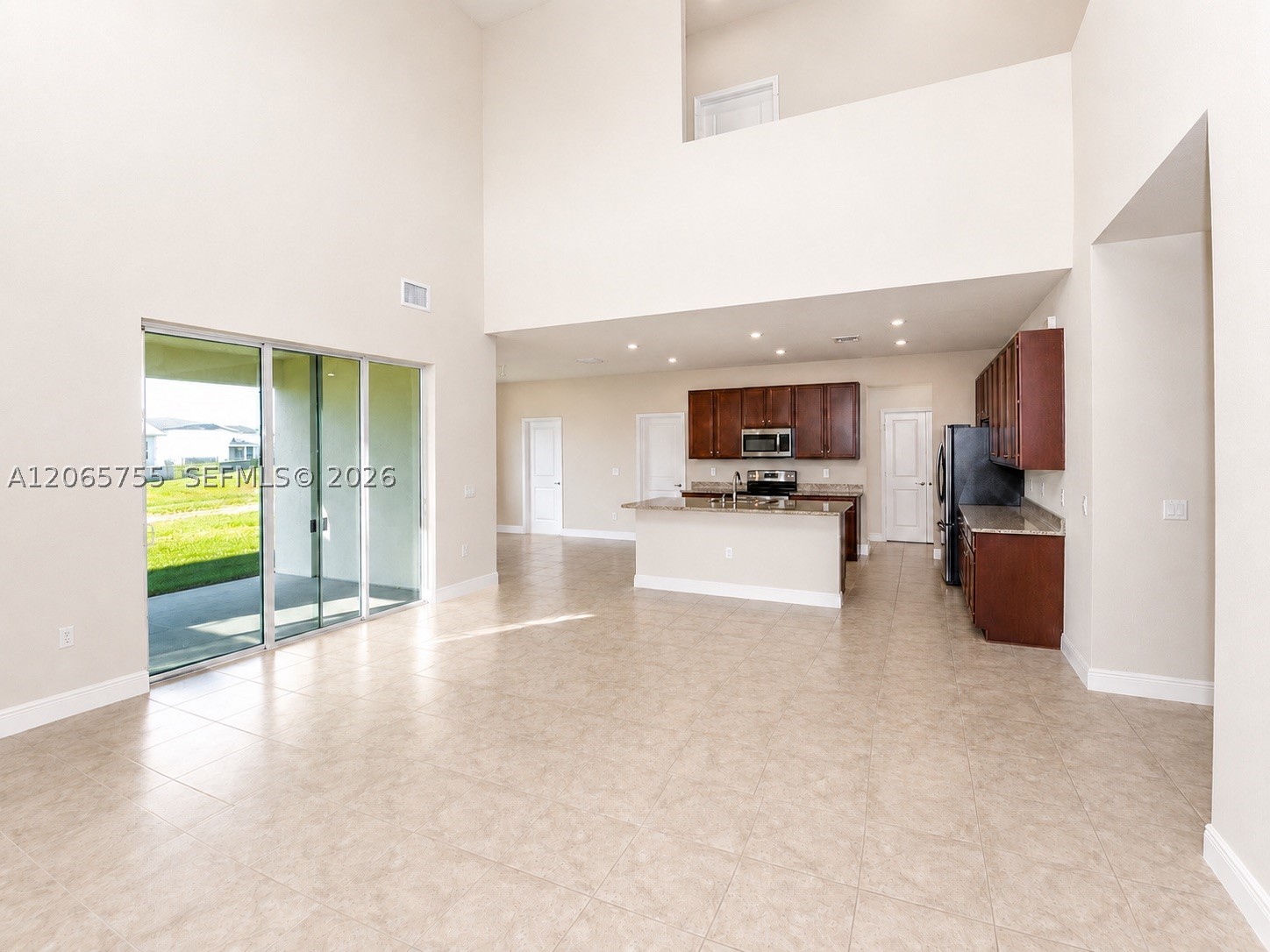 10976 Sw Tessili Way Property Photo 6