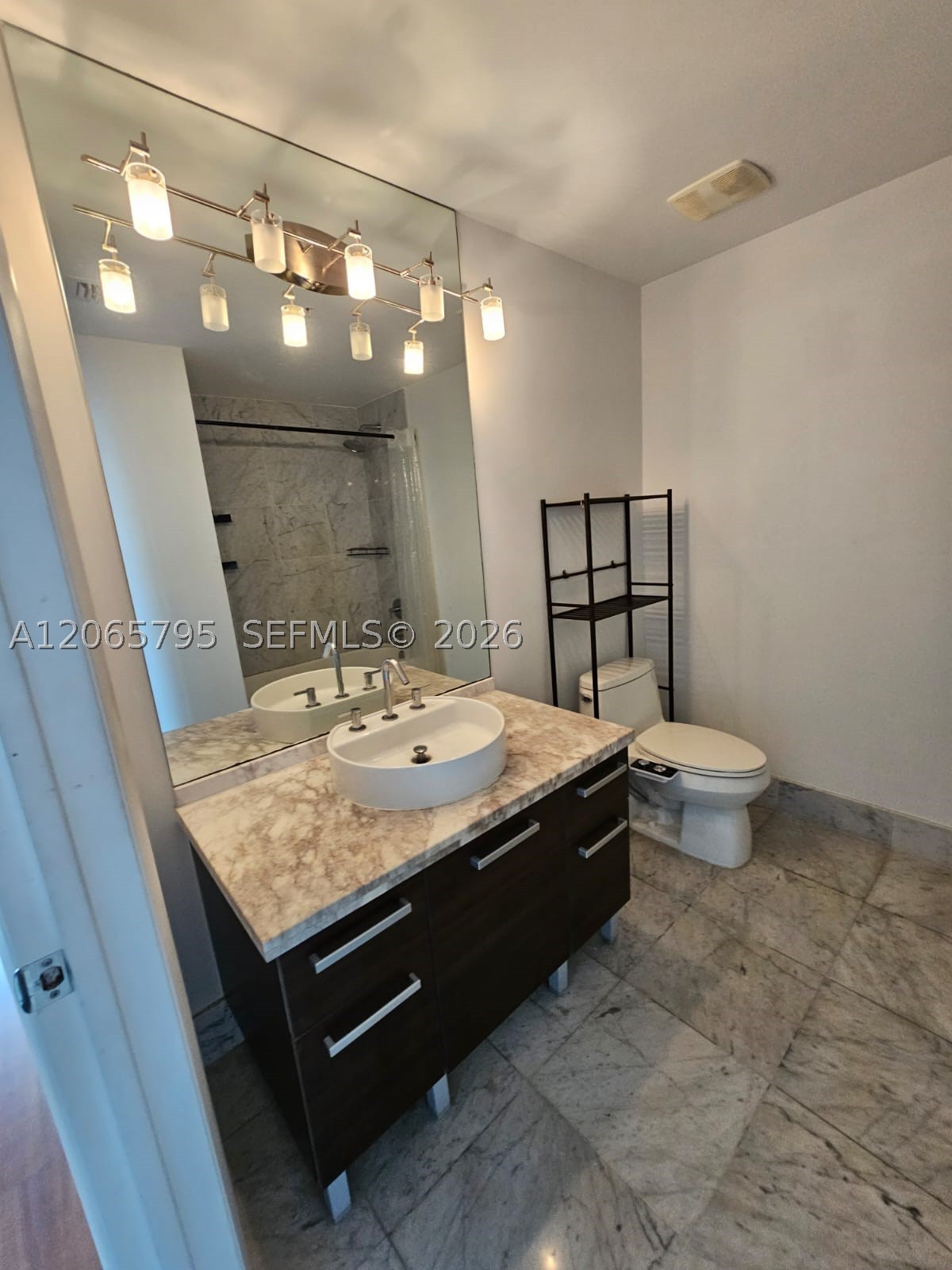 244 Biscayne Blvd 3707 Property Photo 16