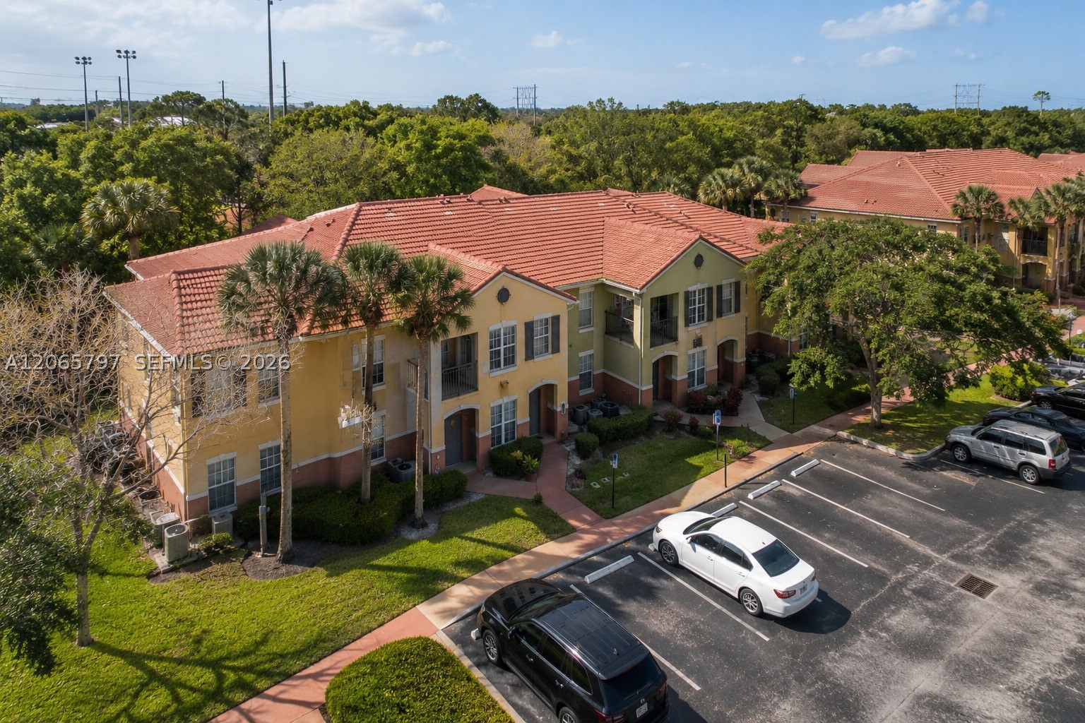 10294 S Fox Trail Rd S 704