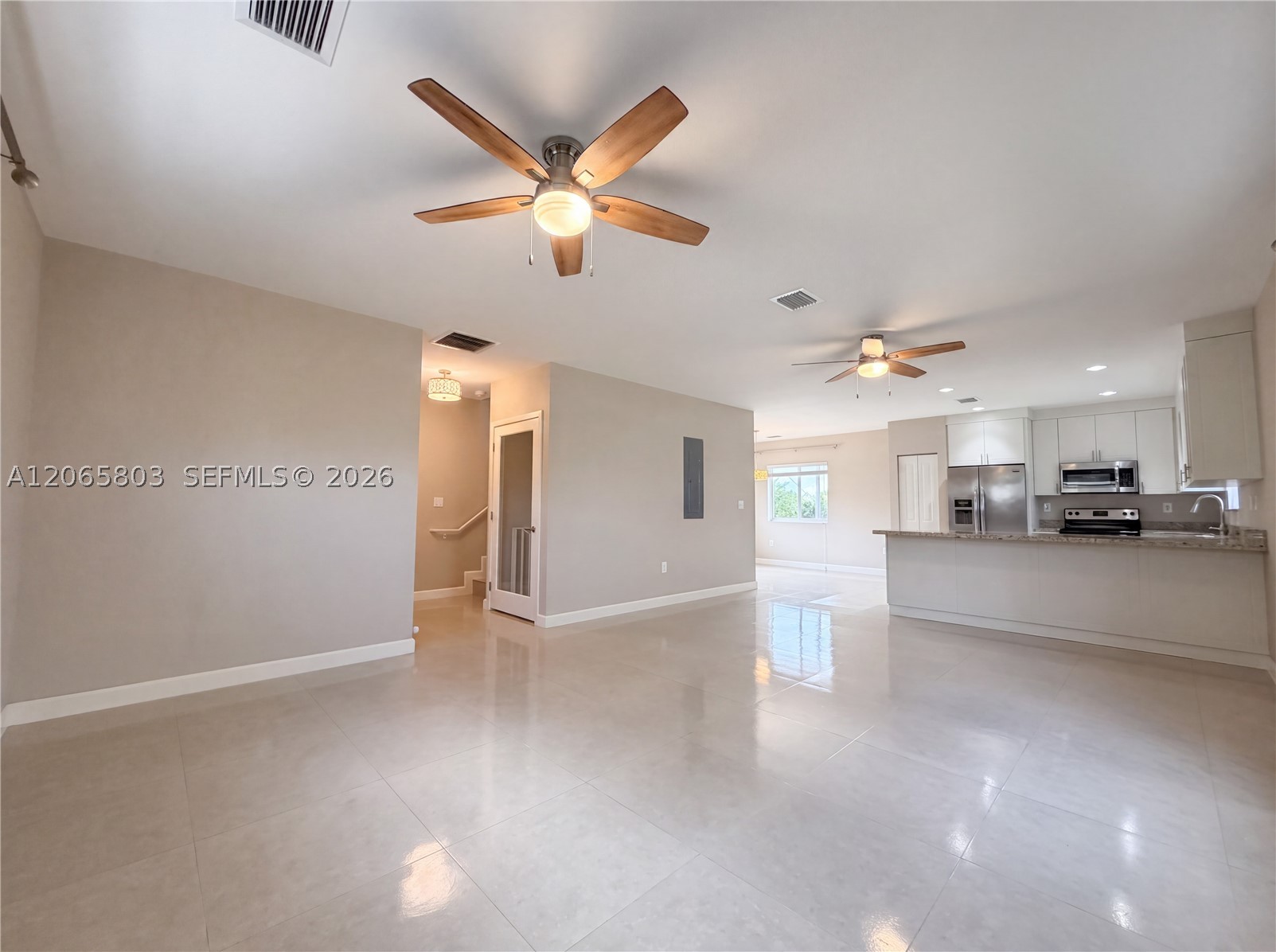 17 Lakeview Dr Property Photo 6