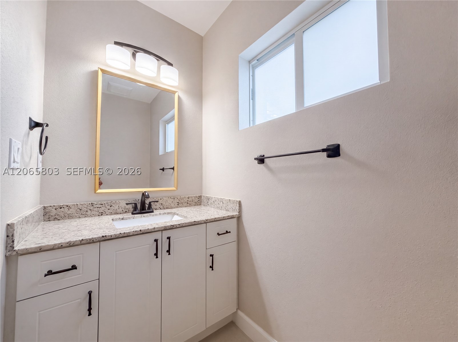 17 Lakeview Dr Property Photo 16
