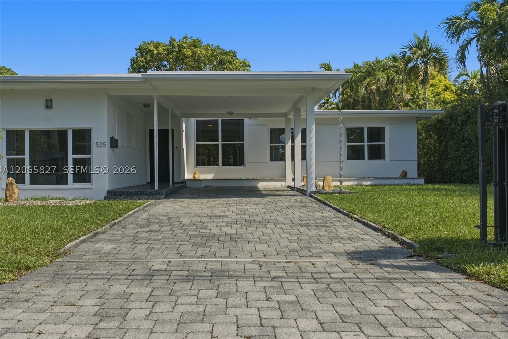 1525 Calais Dr Property Photo 10