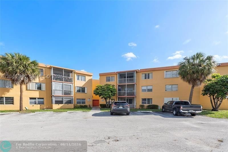 4354 NW 9th Ave 14-3F Property Photo 1