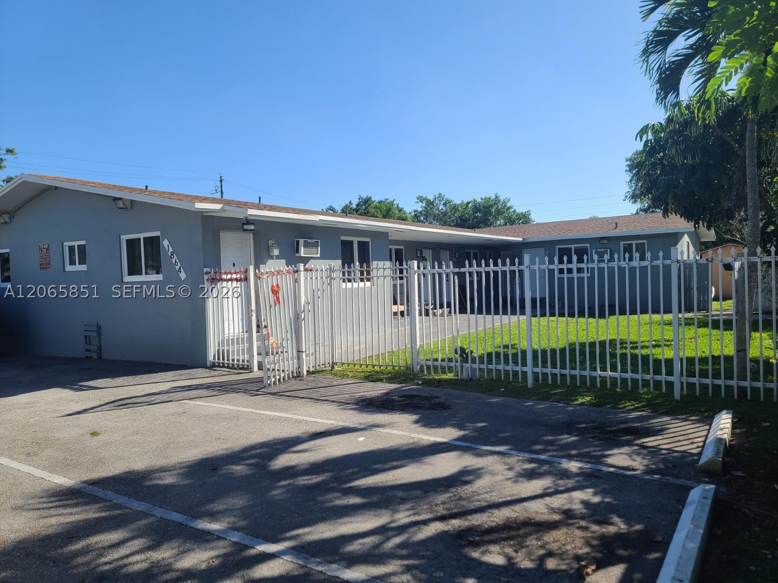 1864 NW 28th St 3 Property Photo 1